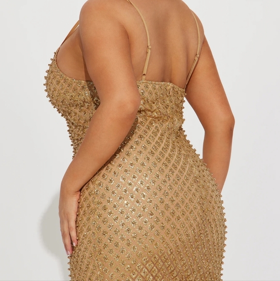 Fashion Nova gold beaded dress - Picture 4 of 5